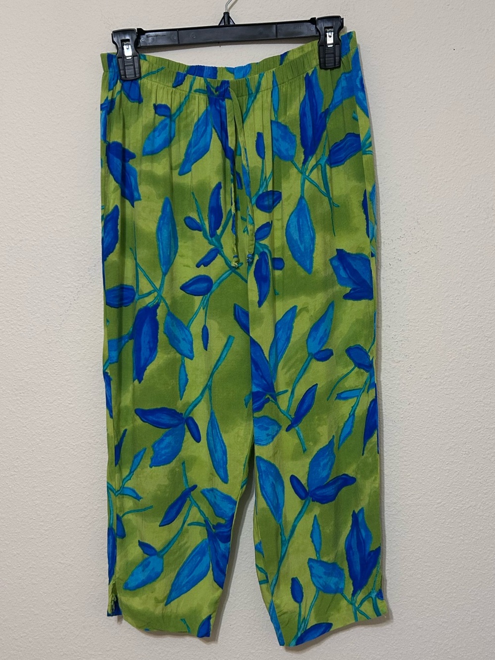 Vintage Caribou New York Blue Floral 100% Rayon Elastic Waist Pants Medium - Picture 3 of 7